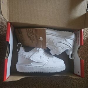 Nike Kids White Hook-and-Loop Casual Sneakers